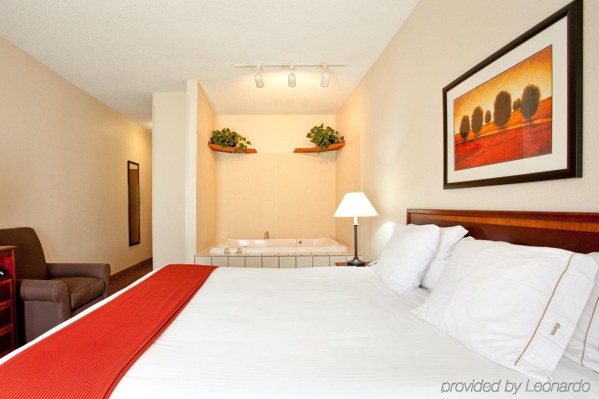Baymont By Wyndham Merrillville Oda fotoğraf